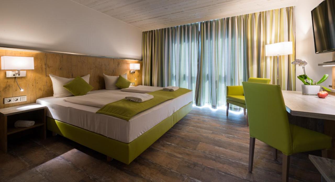 Oho Rooms Herrenberg Digital Access Only Gäufelden Dış mekan fotoğraf